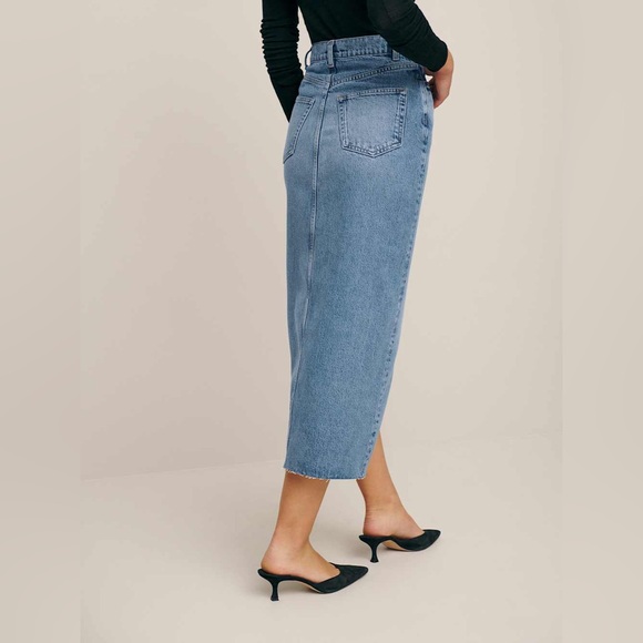 NWT Reformation Nila Long Denim Skirt in Medium Wash Denim Blue Galway 29 - Picture 2 of 12
